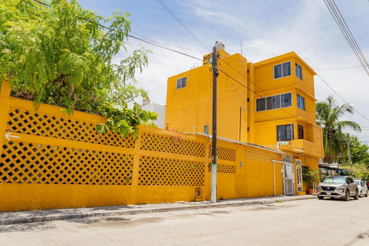 Hotel Las Palmas Cancun Centro Екстериор снимка