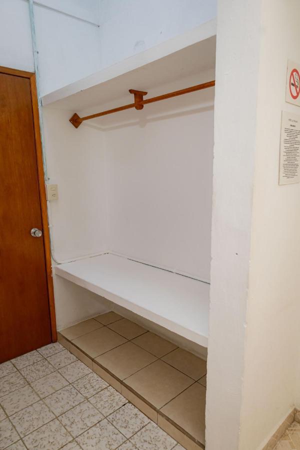 Hotel Las Palmas Cancun Centro Екстериор снимка